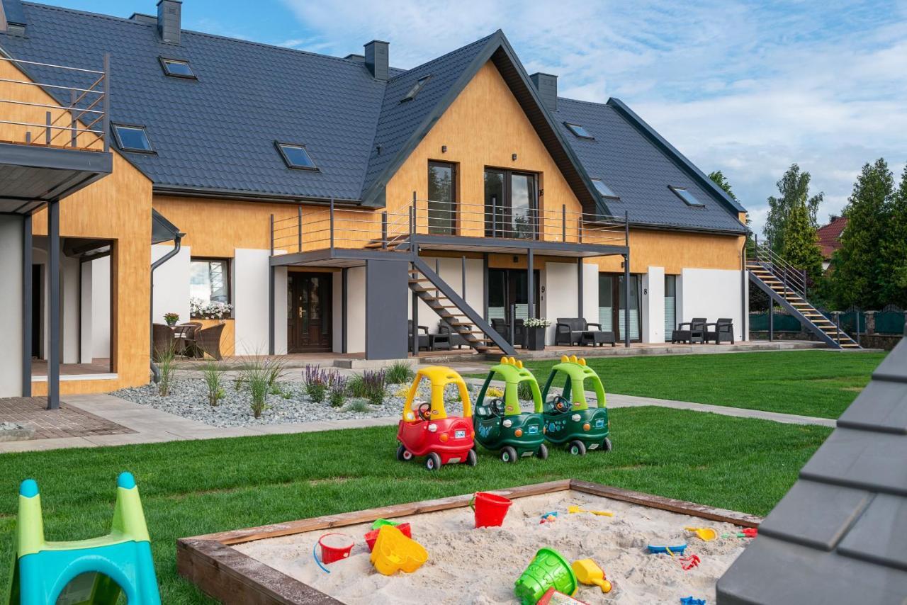 Roza Baltyku - Apartamenty I Pokoje A Dębki Buitenkant foto