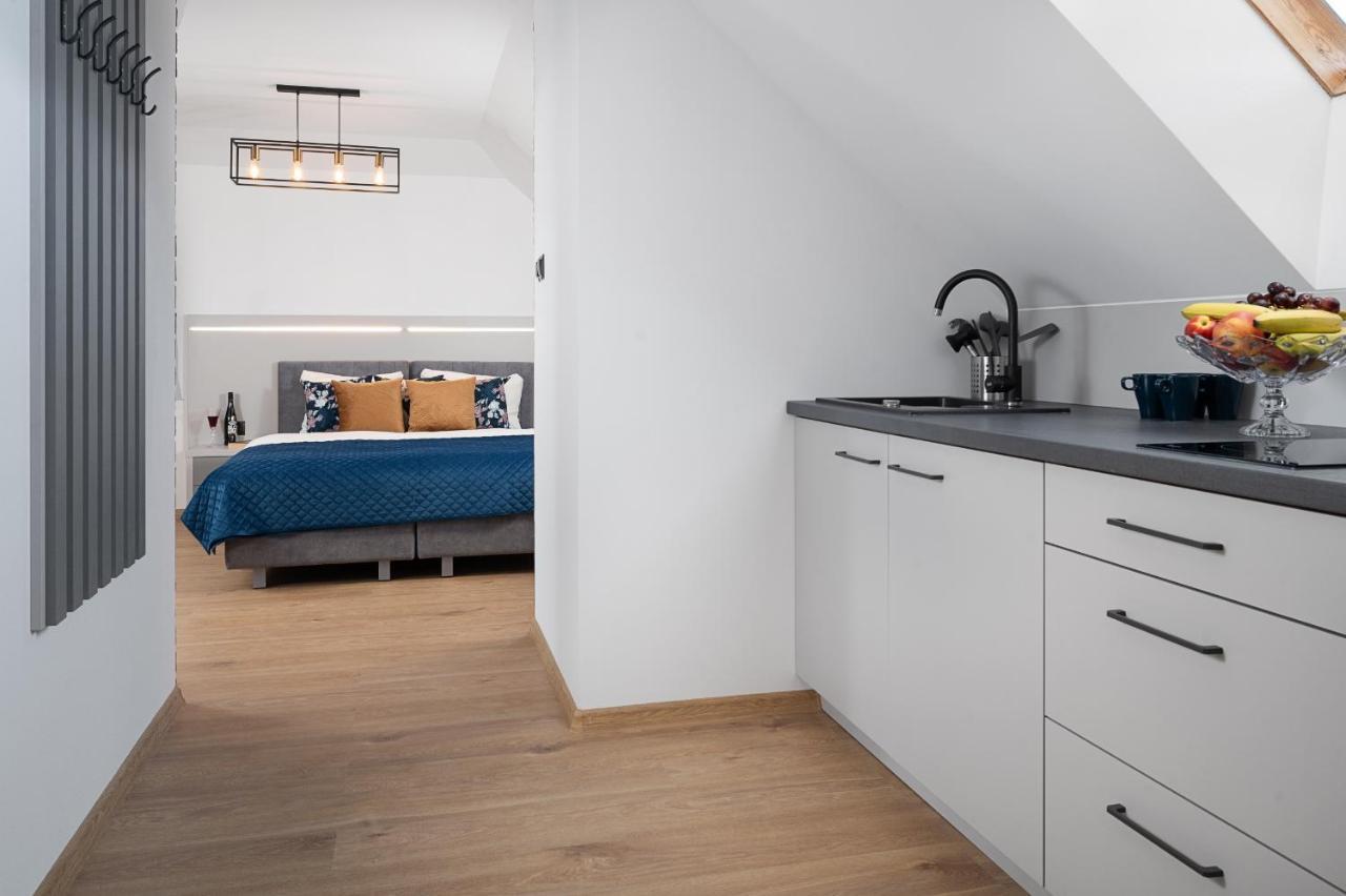 Roza Baltyku - Apartamenty I Pokoje A Dębki Buitenkant foto