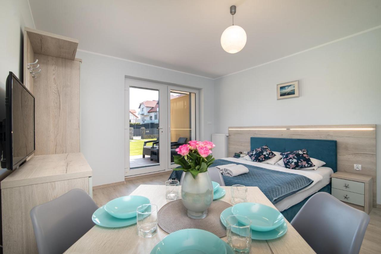 Roza Baltyku - Apartamenty I Pokoje A Dębki Buitenkant foto