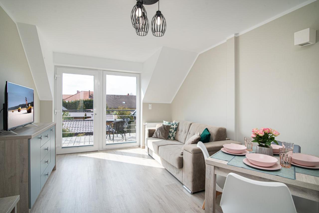 Roza Baltyku - Apartamenty I Pokoje A Dębki Buitenkant foto