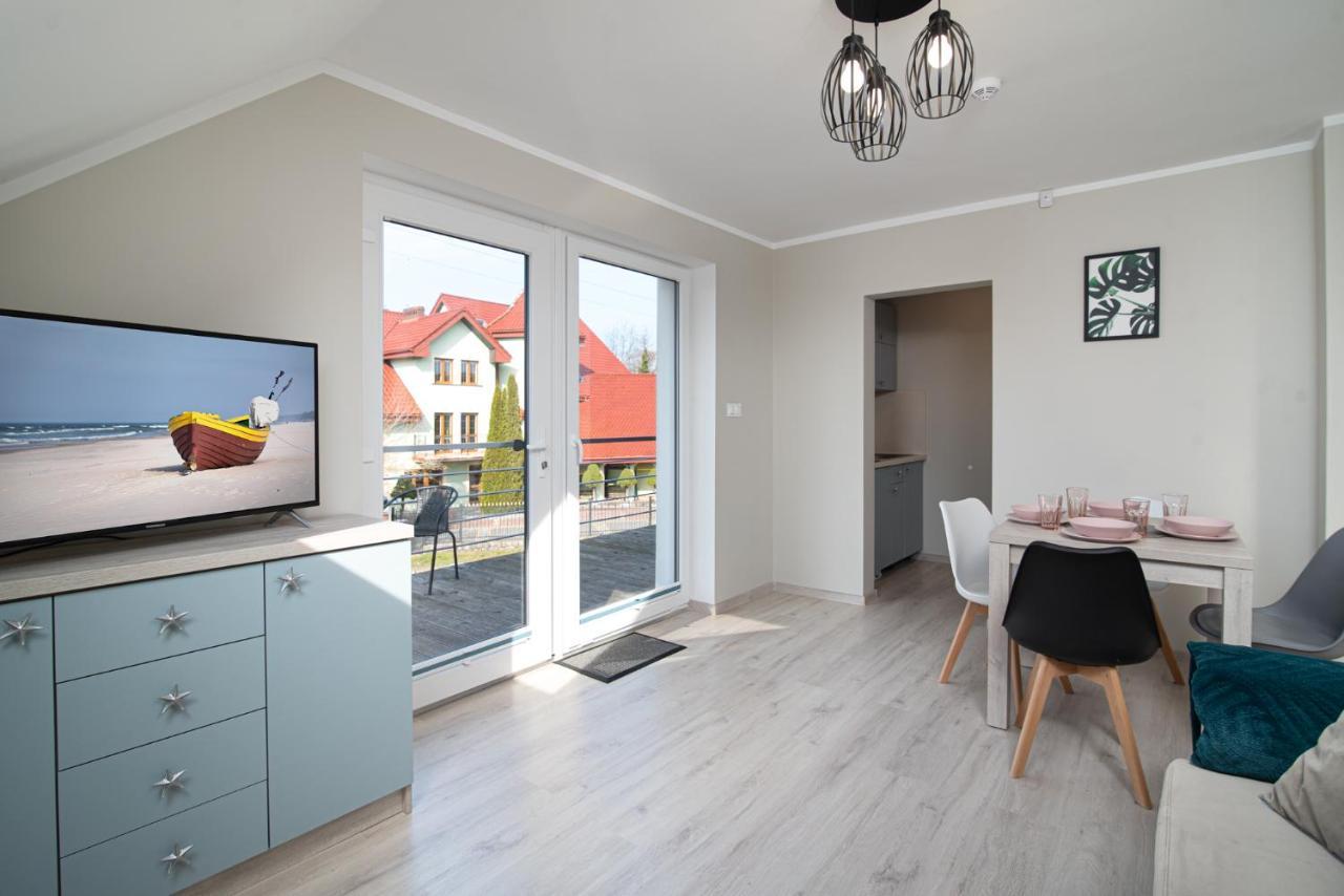 Roza Baltyku - Apartamenty I Pokoje A Dębki Buitenkant foto