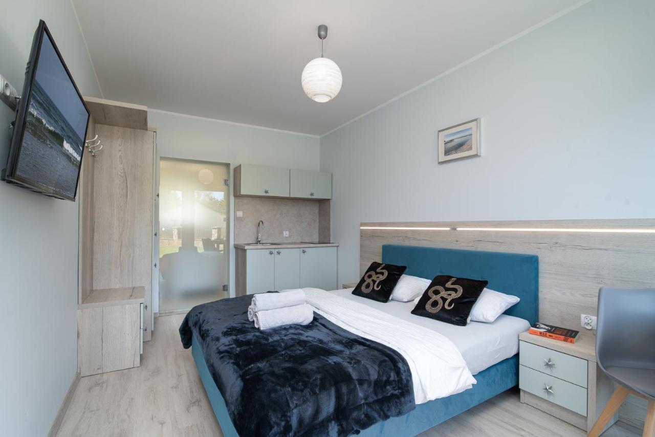 Roza Baltyku - Apartamenty I Pokoje A Dębki Buitenkant foto